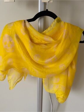 Alexander McQueen Yellow silk Skull-Print Sheer Scarf